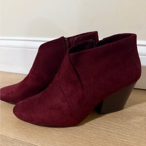 Bella-Vita Burgundy Ankle Boots